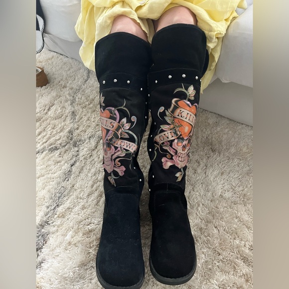 Ed Hardy fur lined boots - Picture 8 of 8